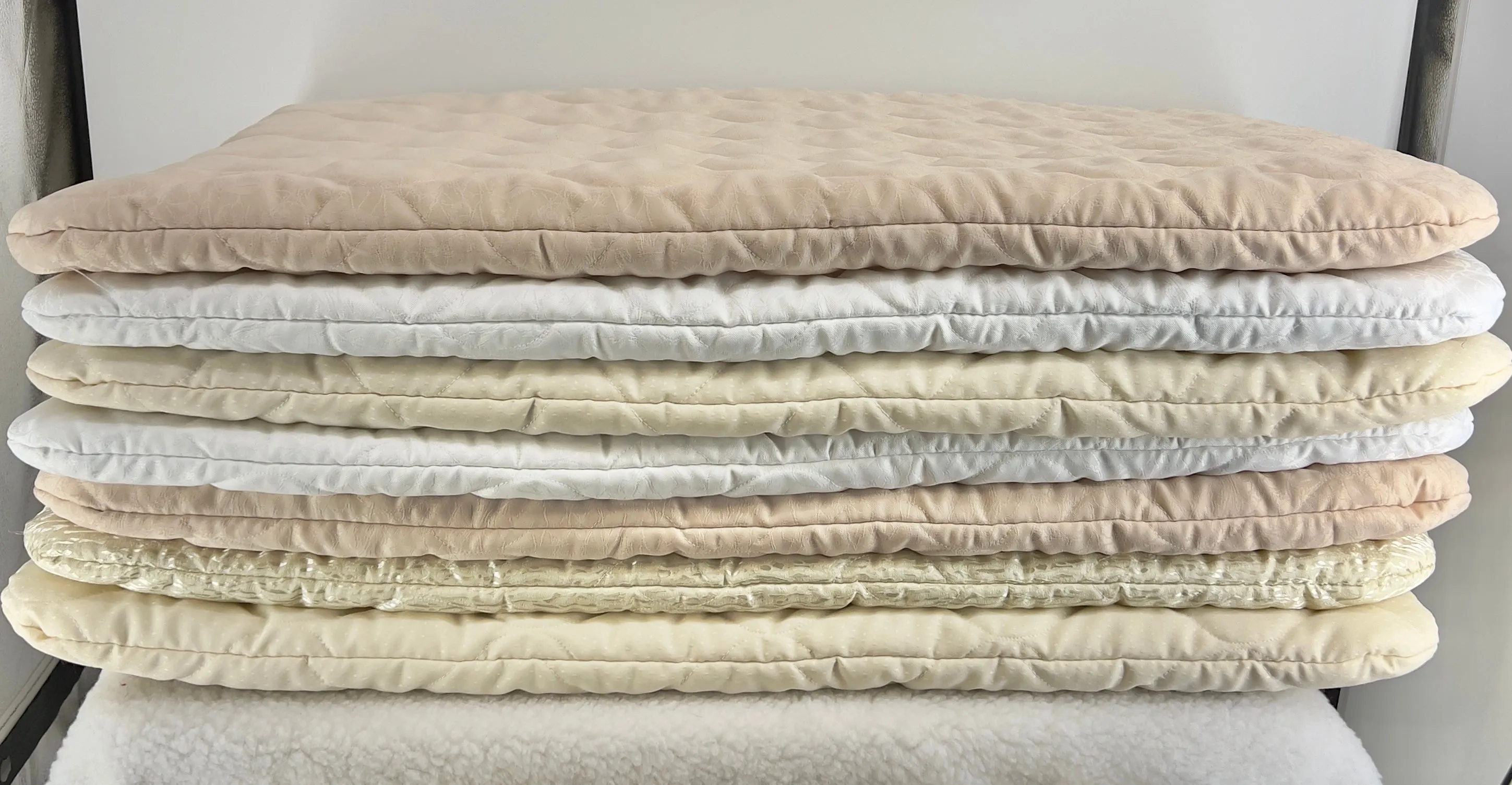 LIGHT COLORED ECONOMY FABRICS KENNEL PACKS